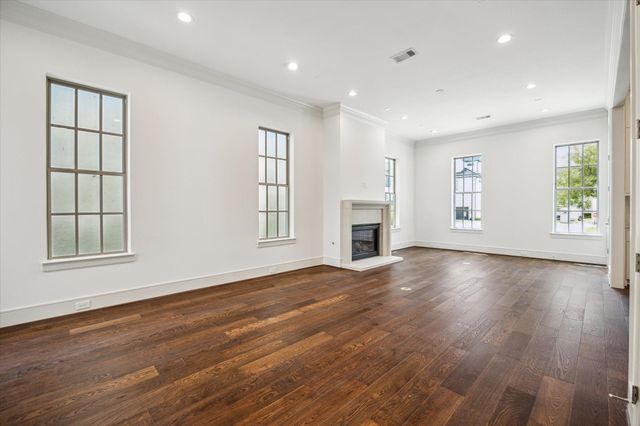 209 Sutton Row Place, Houston, TX 77024