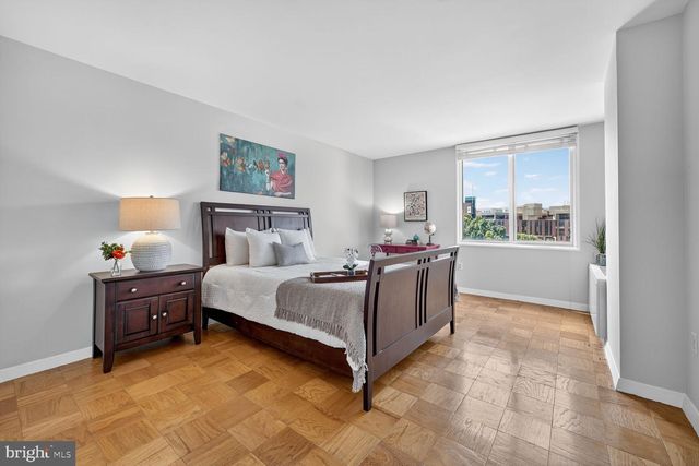3001 VEAZEY TER NW #1009, Washington, DC 20008