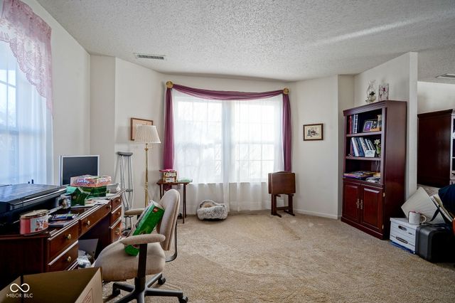 5729 N Jefferson Drive, Mccordsville, IN 46055