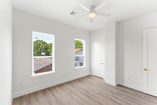 7558 Dyer Street, Houston, TX 77088