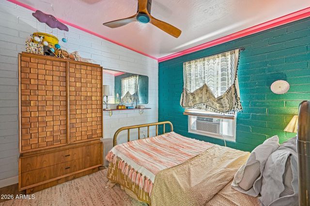 318 S TERRY Circle, Tempe, AZ 85281