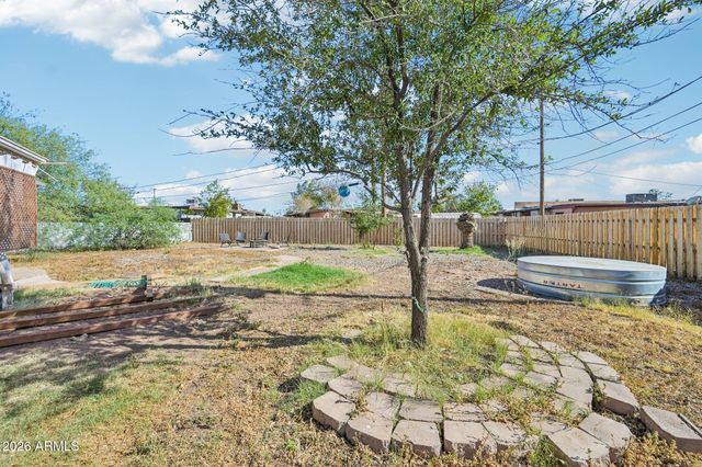 318 S TERRY Circle, Tempe, AZ 85281