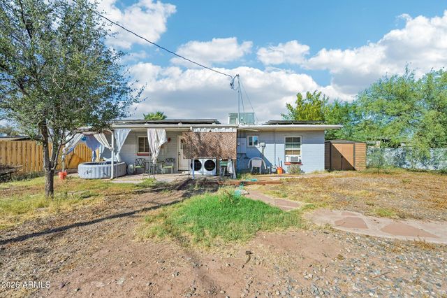 318 S TERRY Circle, Tempe, AZ 85281