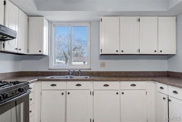 1703 Boardwalk Avenue, Florissant, MO 63031