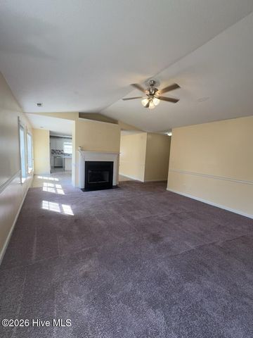 437 Boysenberry Lane, Hubert, NC 28539