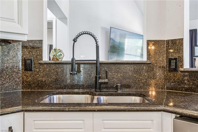 900 Sheffield ST, Hampton, VA 23666