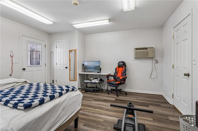 900 Sheffield ST, Hampton, VA 23666