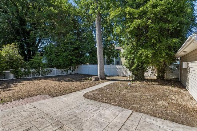 900 Sheffield ST, Hampton, VA 23666