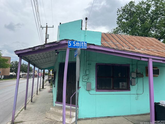 1203 GUADALUPE ST, San Antonio, TX 78207