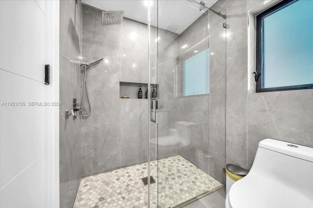 1356 Madison St, Hollywood, FL 33019