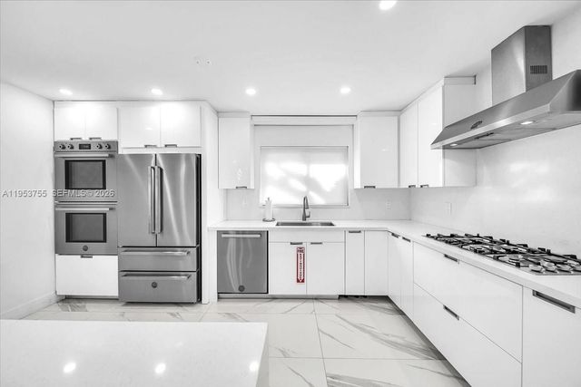 1356 Madison St, Hollywood, FL 33019