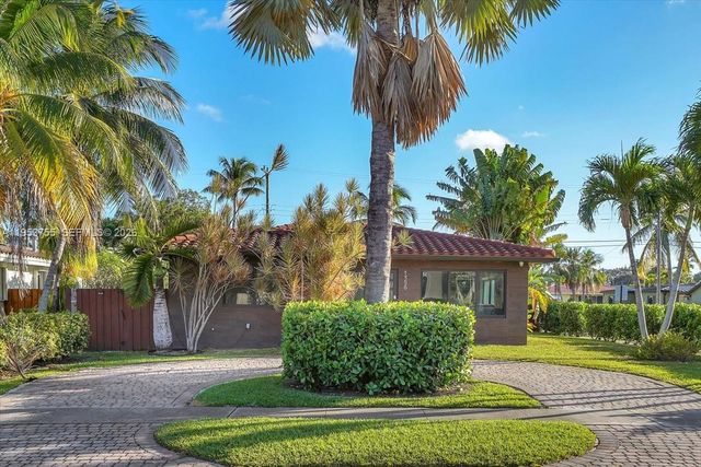 1356 Madison St, Hollywood, FL 33019