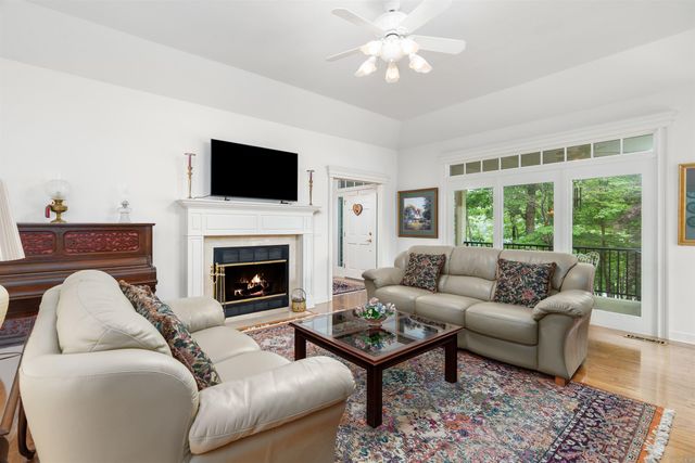 49 Rubi Circle, Hot Springs Village, AR 71909