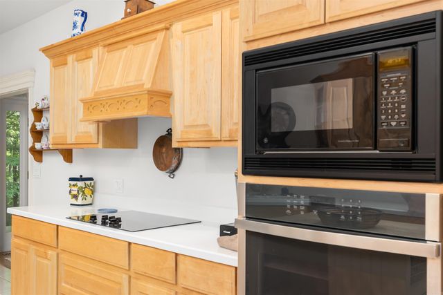 49 Rubi Circle, Hot Springs Village, AR 71909