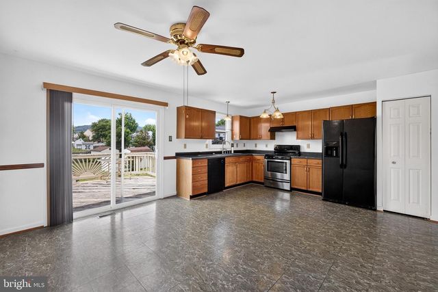 105 COLLIERY DR, Thurmont, MD 21788