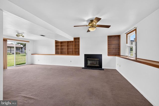 105 COLLIERY DR, Thurmont, MD 21788