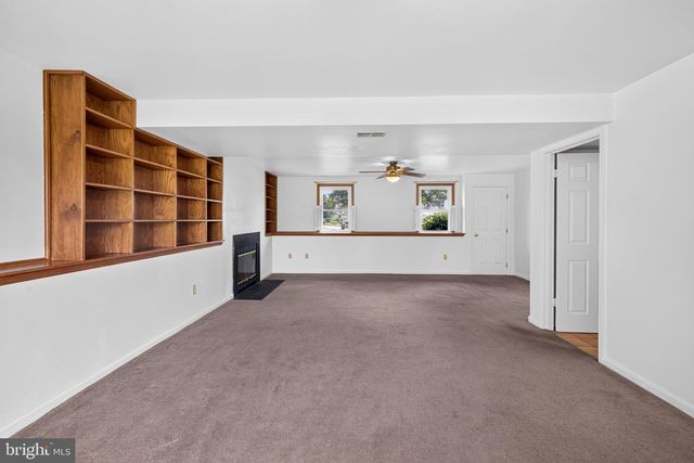105 COLLIERY DR, Thurmont, MD 21788
