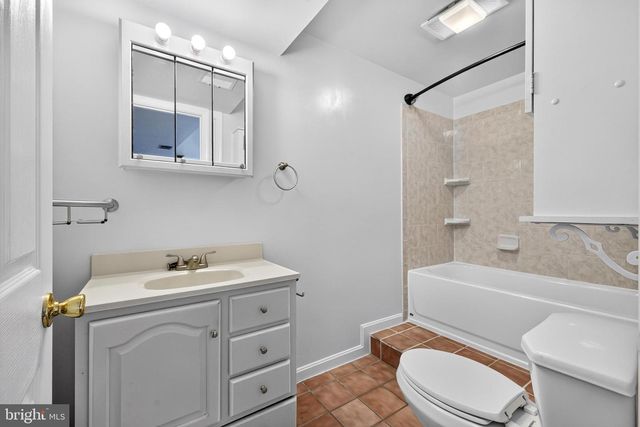 105 COLLIERY DR, Thurmont, MD 21788