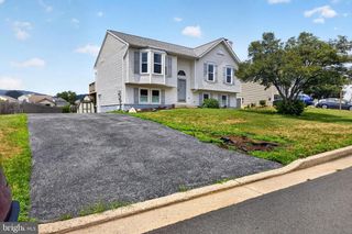 105 COLLIERY DR, Thurmont, MD 21788