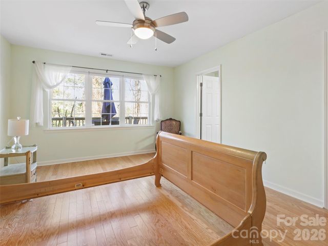 305 Ewarts Hill Road, Hendersonville, NC 28739