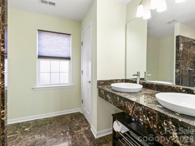 305 Ewarts Hill Road, Hendersonville, NC 28739