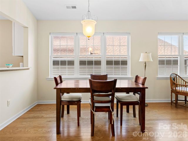 305 Ewarts Hill Road, Hendersonville, NC 28739