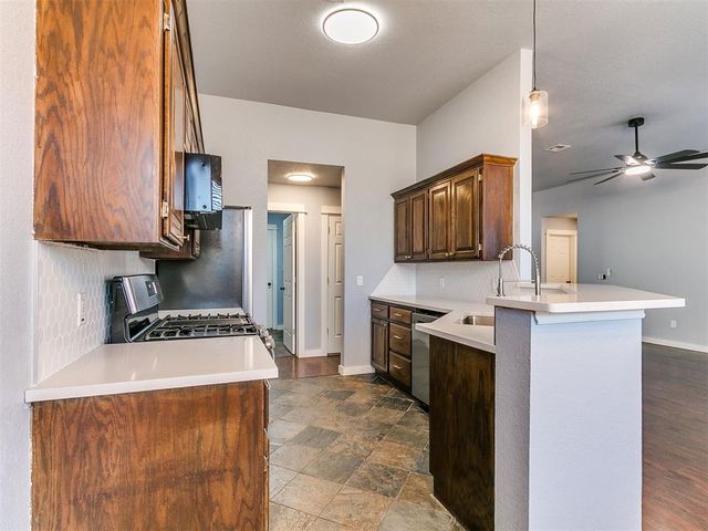 2548 Weymouth, Norman, OK 73071