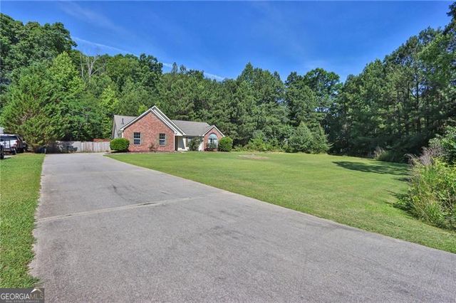 3000 Ozora Farms Way, Loganville, GA 30052