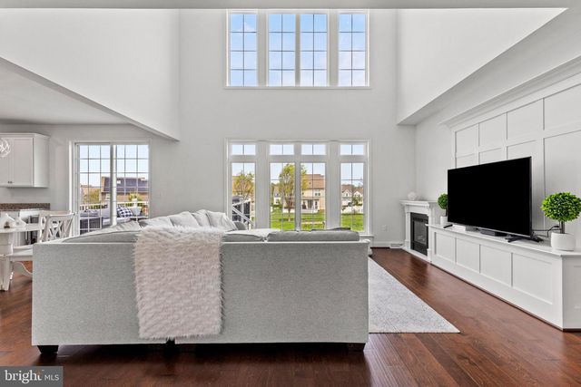 107 STONE RUN DR, Mechanicsburg, PA 17050