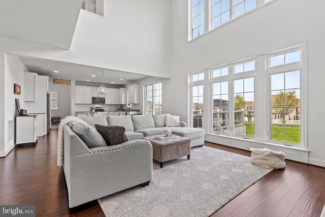 107 STONE RUN DR, Mechanicsburg, PA 17050