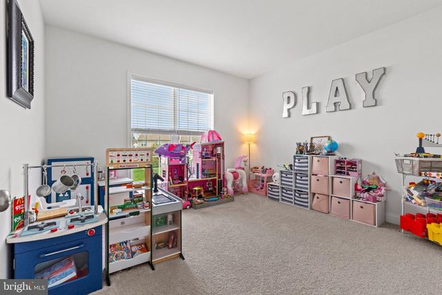 107 STONE RUN DR, Mechanicsburg, PA 17050