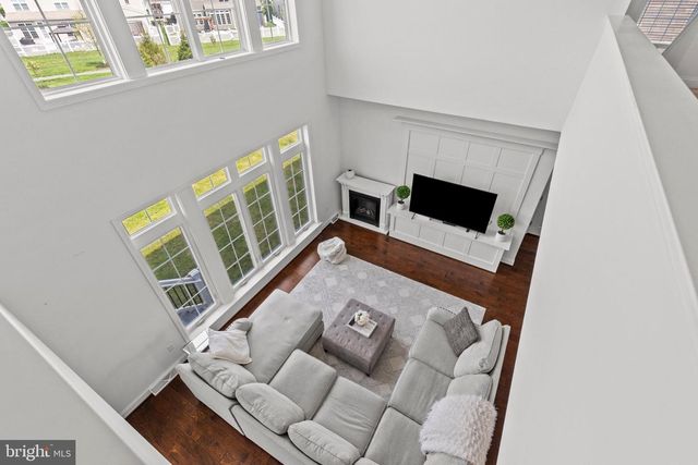 107 STONE RUN DR, Mechanicsburg, PA 17050