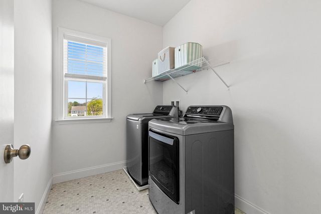 107 STONE RUN DR, Mechanicsburg, PA 17050