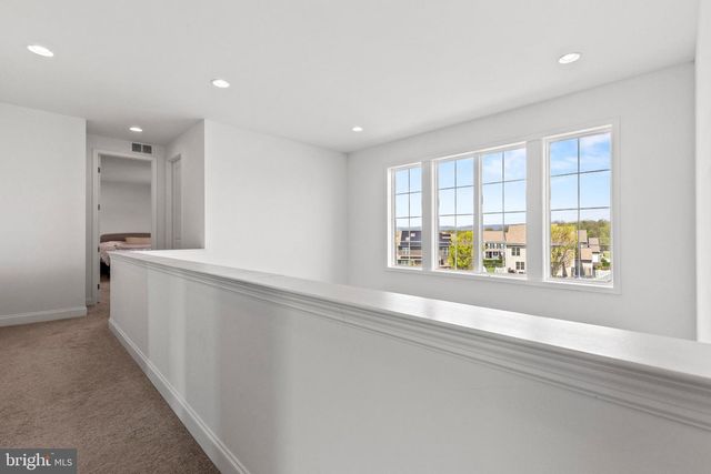 107 STONE RUN DR, Mechanicsburg, PA 17050