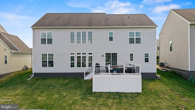 107 STONE RUN DR, Mechanicsburg, PA 17050