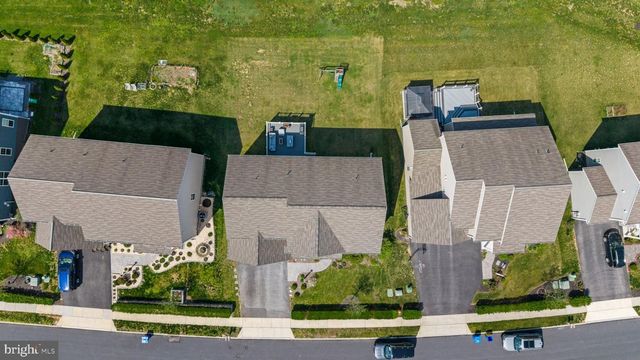 107 STONE RUN DR, Mechanicsburg, PA 17050