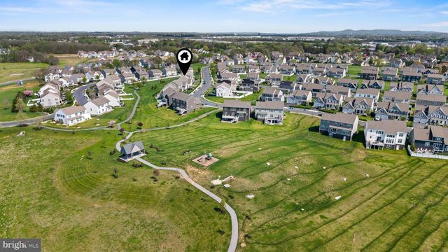 107 STONE RUN DR, Mechanicsburg, PA 17050