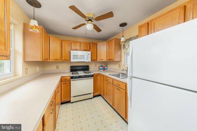 735 FRANCES AVE, West Deptford, NJ 08096