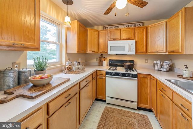 735 FRANCES AVE, West Deptford, NJ 08096