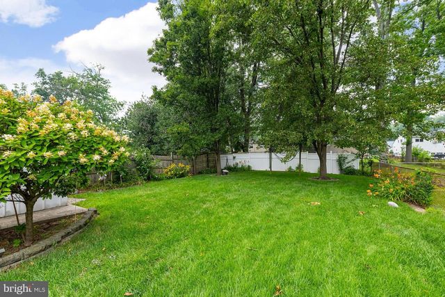 735 FRANCES AVE, West Deptford, NJ 08096
