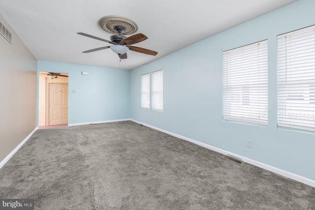 735 FRANCES AVE, West Deptford, NJ 08096