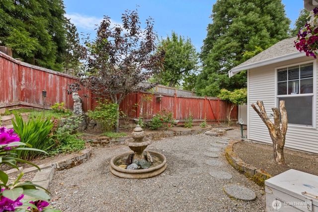 2727 151st Place SW, Lynnwood, WA 98087