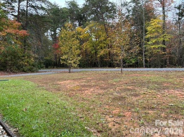 369 Pinecrest Circle, Troy, NC 27371