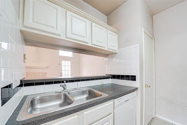 3946 Brandon Park Drive, Garland, TX 75044