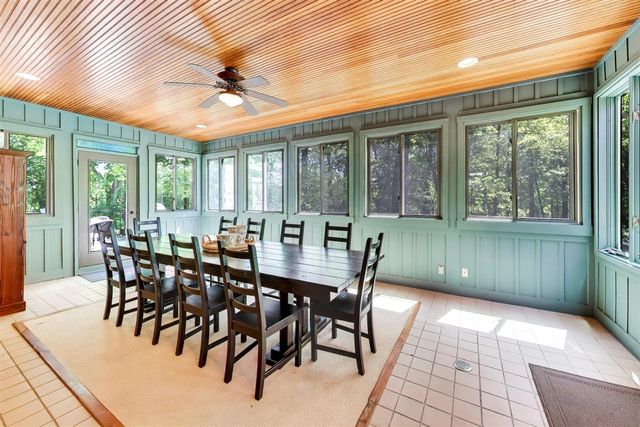 2287 Autumn Ridge, Saint Joseph, MI 49085