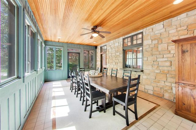 2287 Autumn Ridge, Saint Joseph, MI 49085