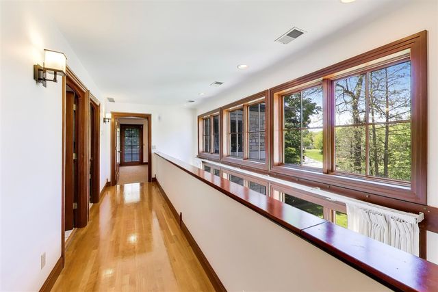 2287 Autumn Ridge, Saint Joseph, MI 49085