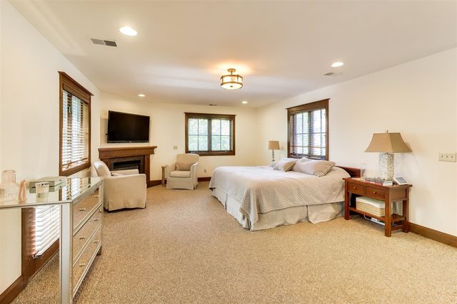 2287 Autumn Ridge, Saint Joseph, MI 49085