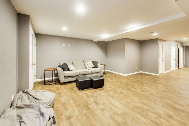 2287 Autumn Ridge, Saint Joseph, MI 49085