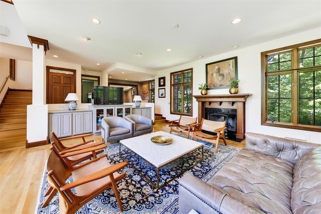2287 Autumn Ridge, Saint Joseph, MI 49085